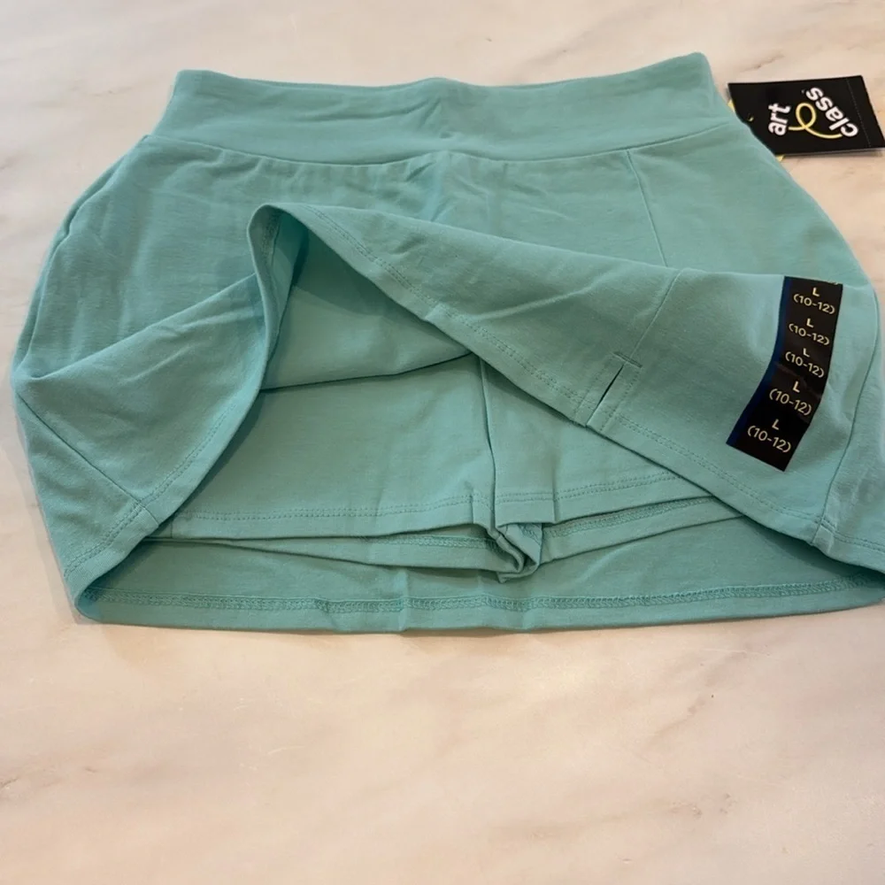Art Class Girls Pull On Skirts! NWT